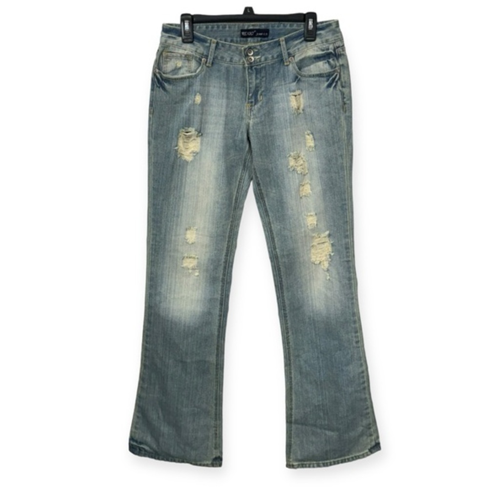 Revolt Women’s Distressed Bootcut Jeans Size‎ 11. W32. 34L.